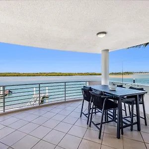 M1 **** Maroochydore